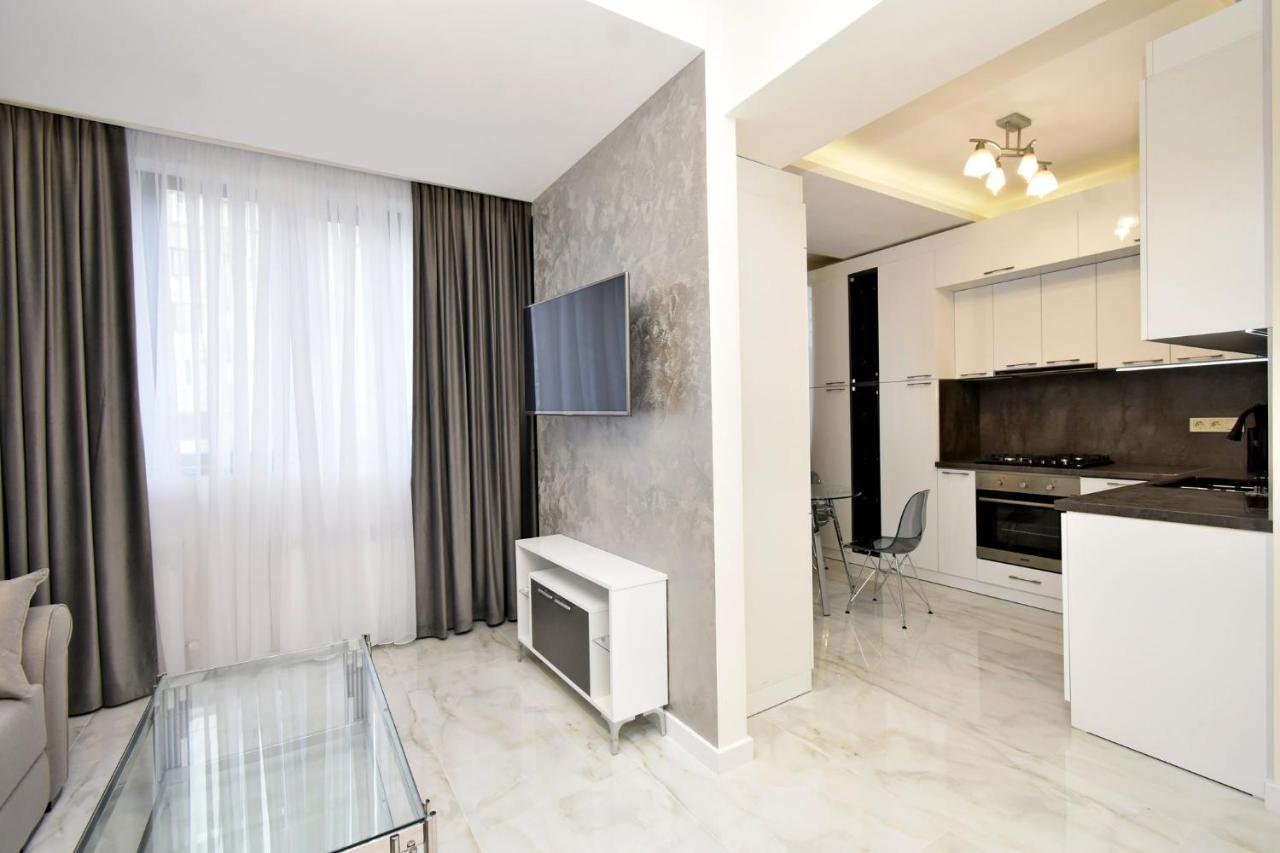 Apart House In Centr Koghbaci Strit Ереван Экстерьер фото