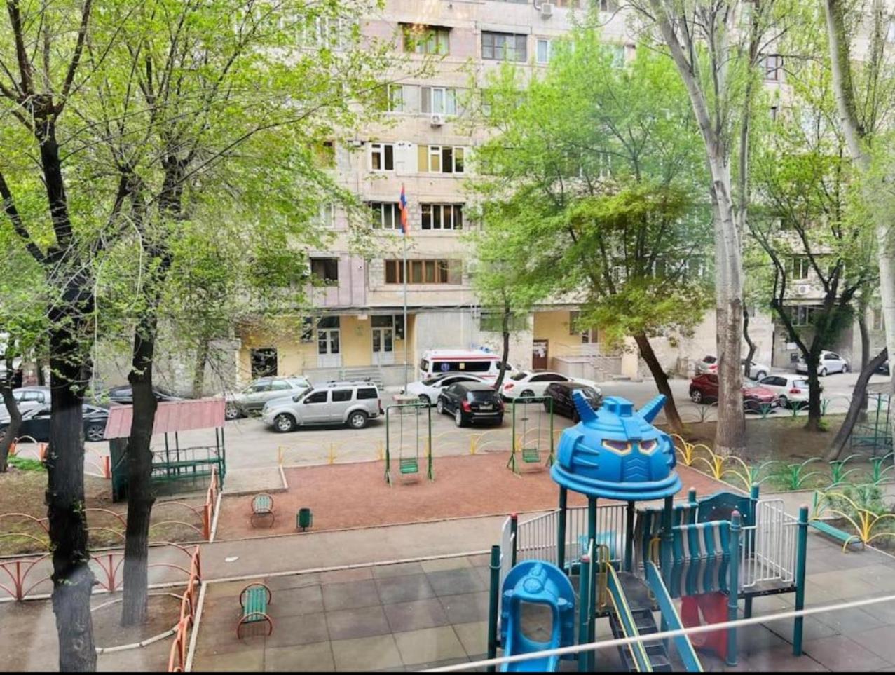 Apart House In Centr Koghbaci Strit Ереван Экстерьер фото